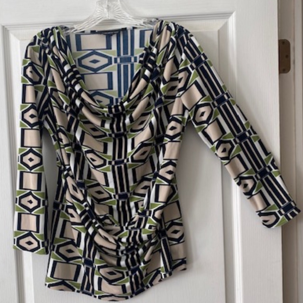 Jones New York geographic print top size large